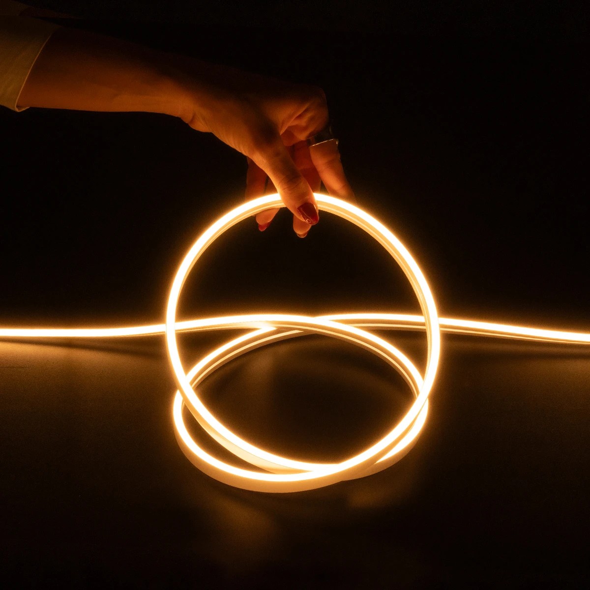 kelvou00ae NEONPRO KLV-101-0059 u03a4u03b1u03b9u03bdu03afu03b1 Neon Flex LED 10W/m 1200lm/m 120u00b0 DC 24V u0391u03b4u03b9u03acu03b2u03c1u03bfu03c7u03bf IP65 120 x SMD2835 Chip/m u0398u03b5u03c1u03bcu03cc u039bu03b5u03c5u03bau03cc 2700K Dimmable - Lumileds SMD Chip - u039c100 x u03a00.6 x u03a51.2cm - 6 u03a7u03c1u03ccu03bdu03b9u03b1 u0395u03b3u03b3u03cdu03b7u03c3u03b7